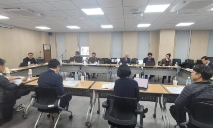 한국노인복지중앙회, 보건복지부와 정책 간담회… 장기요양 현안 개선 건의